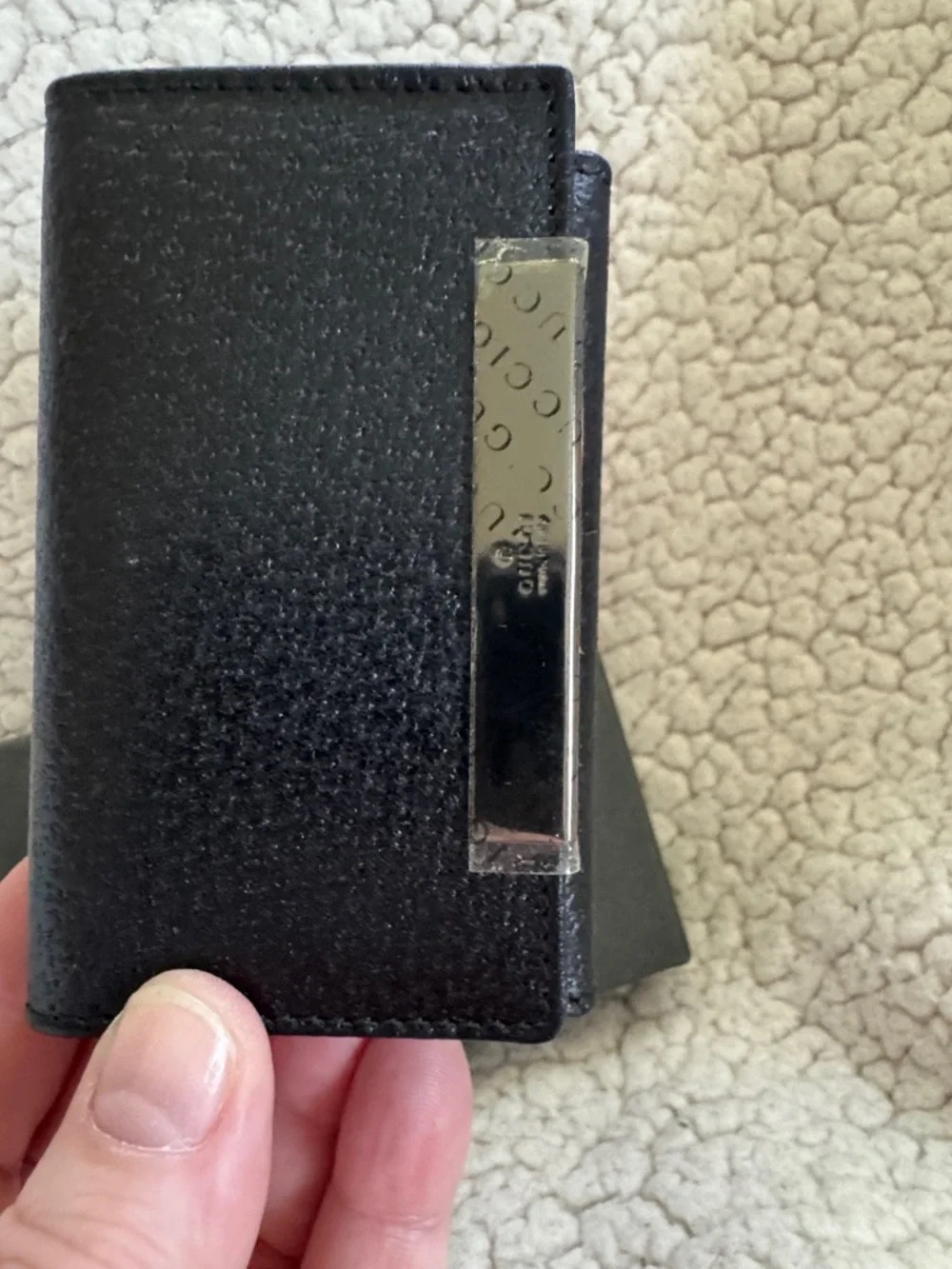 Gucci Black Pebble Leather Card & Key Holder with Signature Metal Trim - Picture 2 of 8